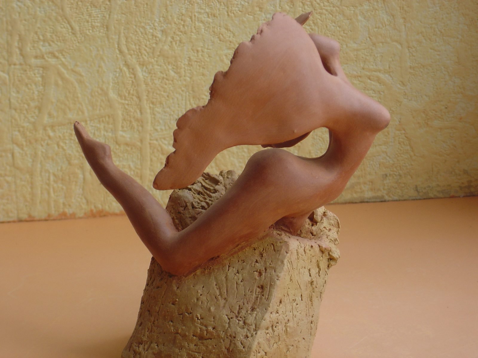 L’envol, sculpture en terre